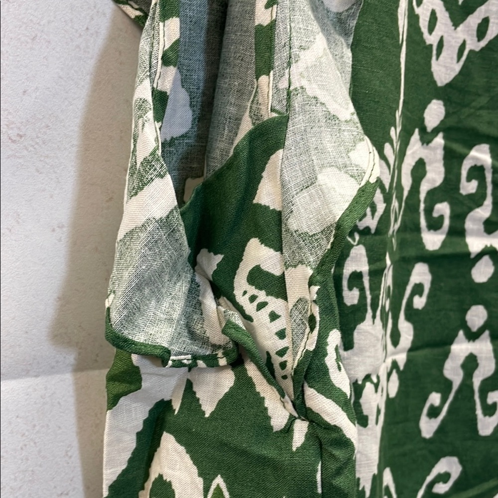 Haute Hippie, Green and White, Ruffle Cap Sleeve, Linen Blend, Boxy Blouse, (3X) - Picture 10 of 11
